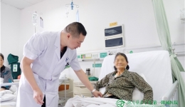 我院成功實(shí)施懷化首例腹腔鏡下右肝前葉切除術(shù)