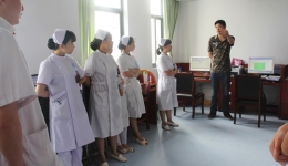 省消防協(xié)會教員應(yīng)邀我院各科室巡回培訓(xùn)