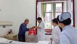 老黨員身患惡性腫瘤卻不愿麻煩組織，充分彰顯黨員本色